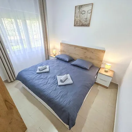 Comfortable 1178 Apartment Golem (Tirana)